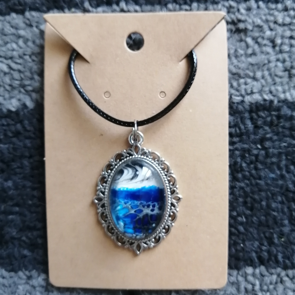 🔵Blue and White Necklace ⚪